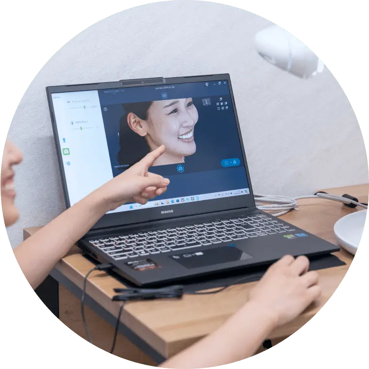 お顔のデータを3D化し<br>高精度な治療に活用